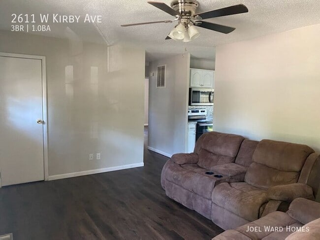 Building Photo - 2611 W Kirby Ave