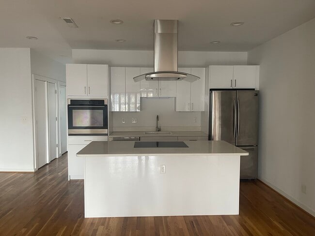 Building Photo - 9618 2 N Joseph Campau St