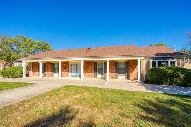 Building Photo - 4696 Tarryton Ct S