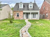 Building Photo - 1530 Lila St