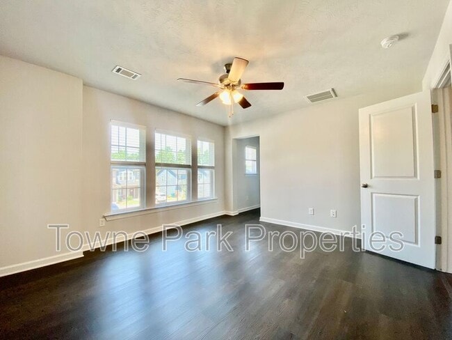 Building Photo - 1865 Butternut Dr