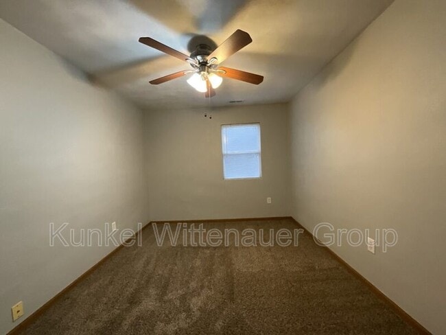 Building Photo - 1810 Jamestown Rd