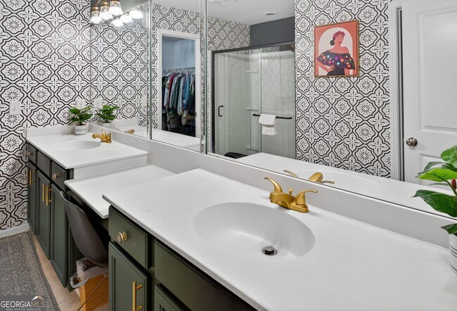 Building Photo - 3333 Cascade Parc Blvd SW