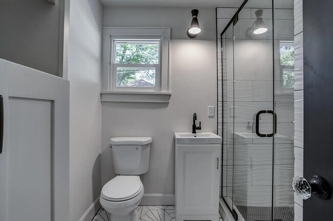 Building Photo - 5114 Lydia Ave