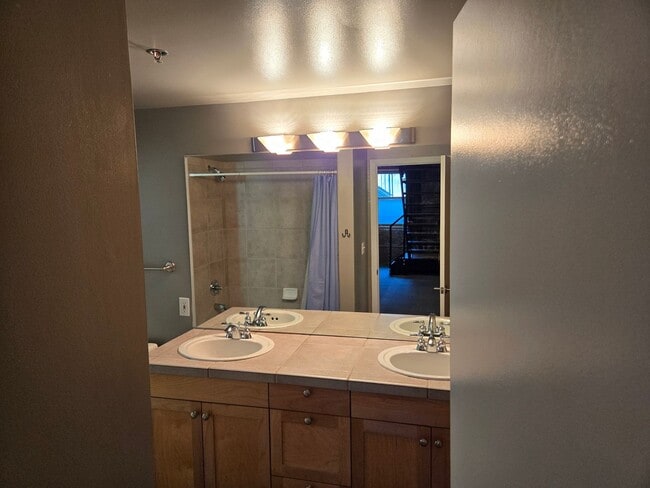 Building Photo - 2960 Inca St