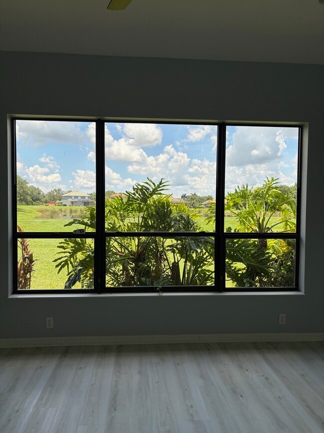 Building Photo - 12705 Penguin Dr