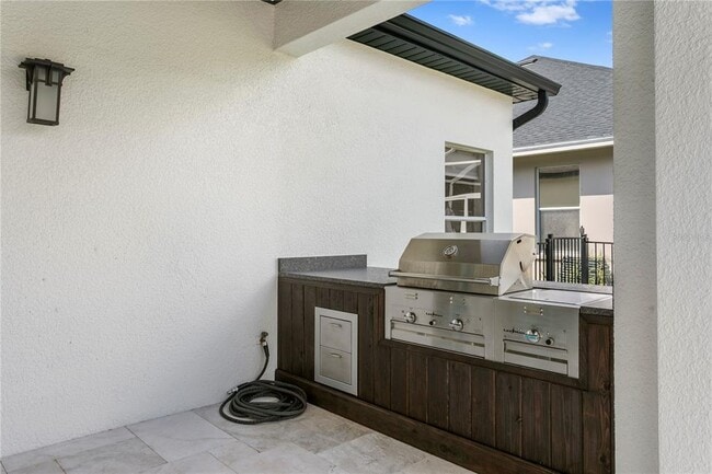 Building Photo - 2107 Branch Hill St