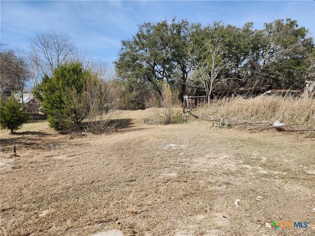 Building Photo - 14942 Cedar Valley Rd