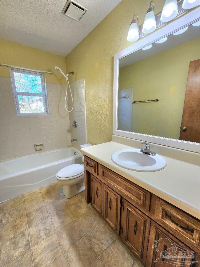 Building Photo - 4235 Chezarae Dr