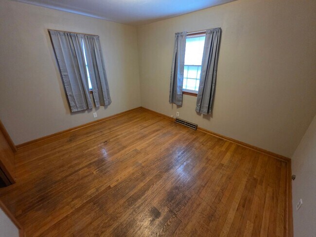 Building Photo - 1501/1503 Harding Ave