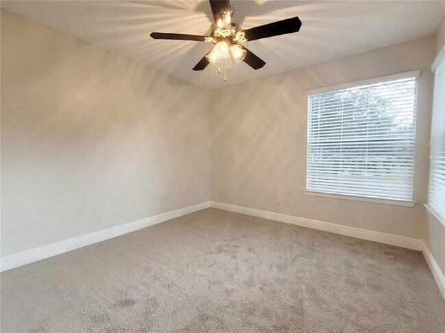 Building Photo - 2580 Grassy Point Dr