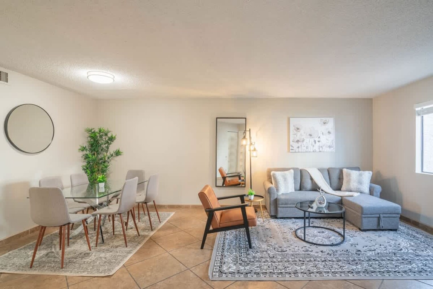 Building Photo - 8550 E McDowell Rd