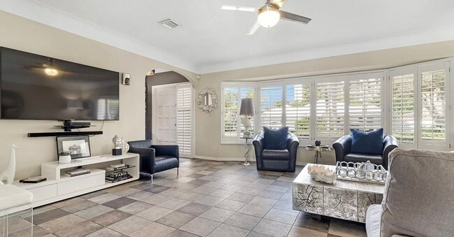 Building Photo - 4946 Glenn Pine Ln