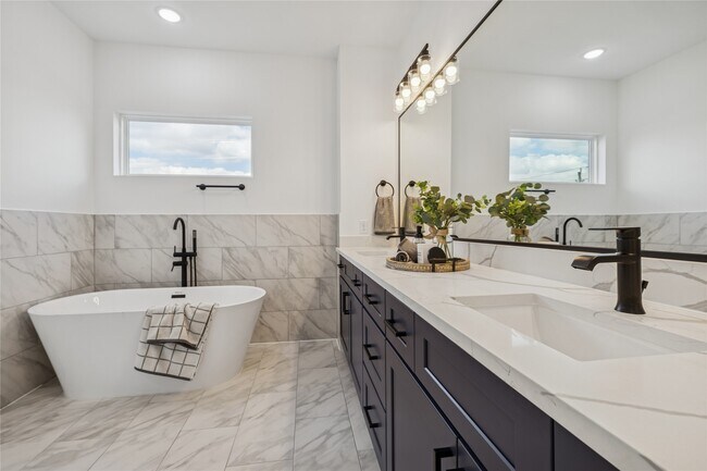 Building Photo - 111 Milby St