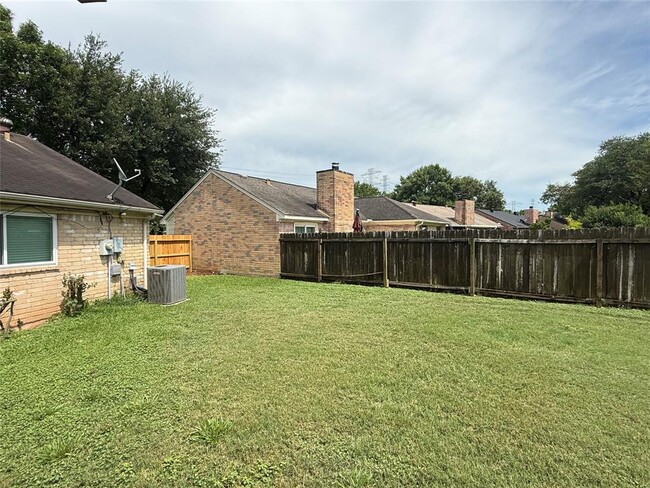 Building Photo - 4034 Kitchen Hill Ln