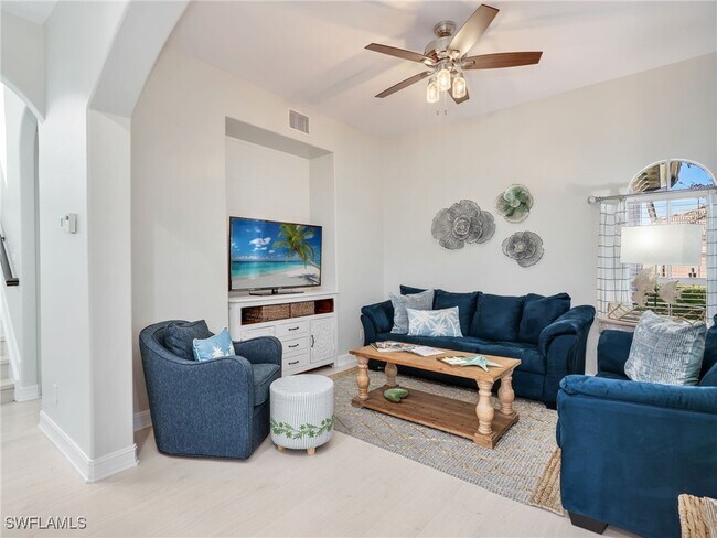 Building Photo - 6096 Dogleg Dr