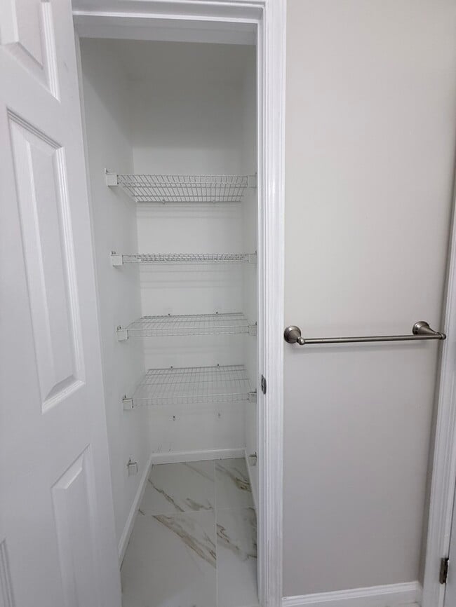 Building Photo - 67 Serenity Ct