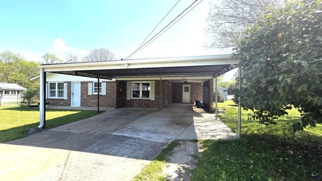 Building Photo - 106 Mason Dr