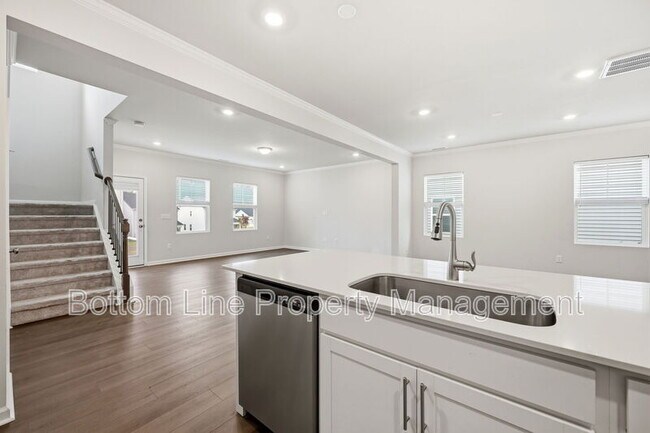 Building Photo - 517 Hanover Shr Ln