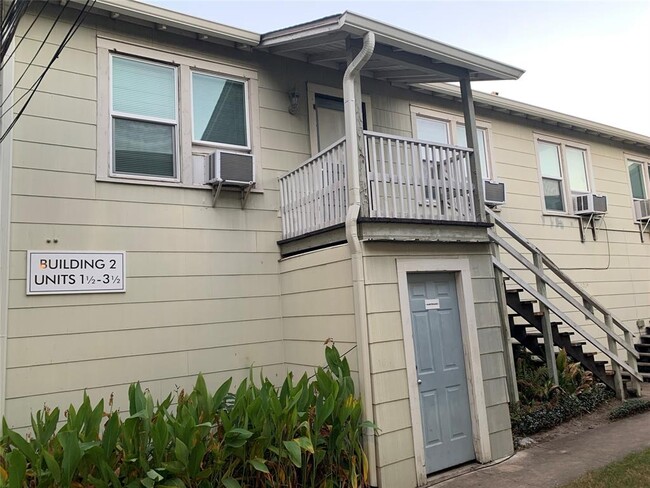 Building Photo - 307 Avondale St