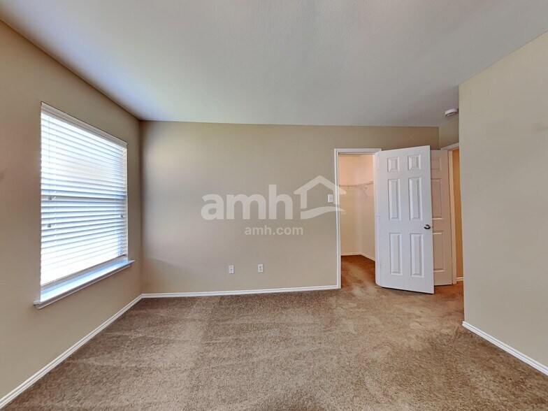 Building Photo - 1809 Trego Dr