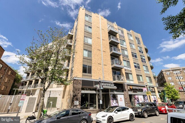 Building Photo - 2550 17th St NW