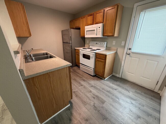 Building Photo - 5305 Currituck Ln