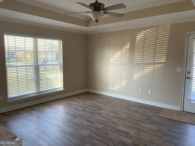 Building Photo - 205 Augusta Way