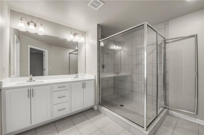Building Photo - 360 Rockfern Ct