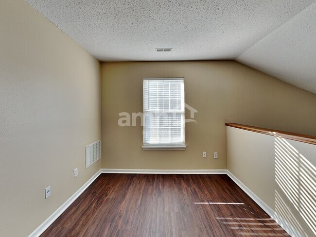 Building Photo - 360 Harts Ford Way