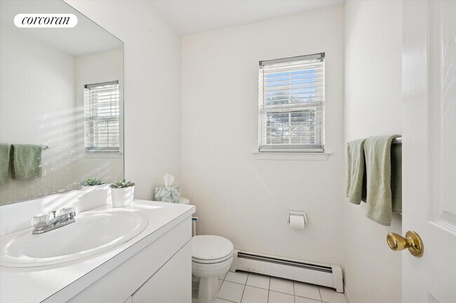 Building Photo - 7 Huckleberry Ln