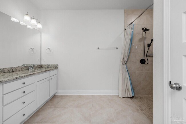 Building Photo - 7814 Burnside Lp