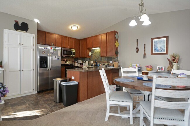 Building Photo - Charming 3-Bedroom Home in Monticello!