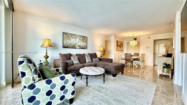 Primary Photo - 100 Bayview Dr