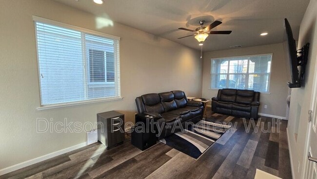 Building Photo - 3615 Pimlico St