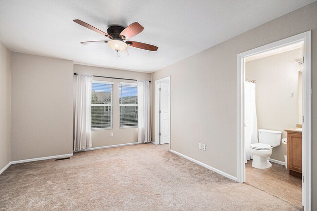 Building Photo - 4 Bedroom 2.5 Baths in the Meadows Castle ...