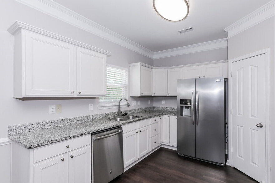 Building Photo - 16527 Falconry Way