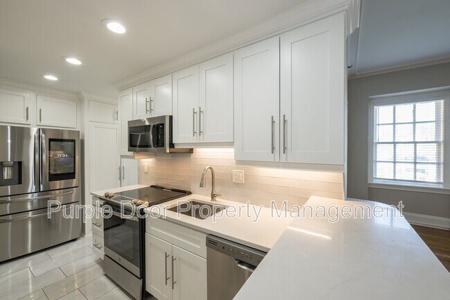 Building Photo - 30 5th St NE