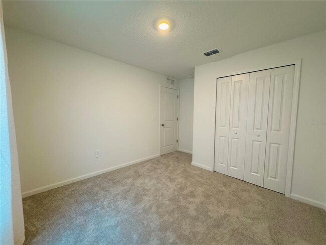 Building Photo - 1922 Sarah Street