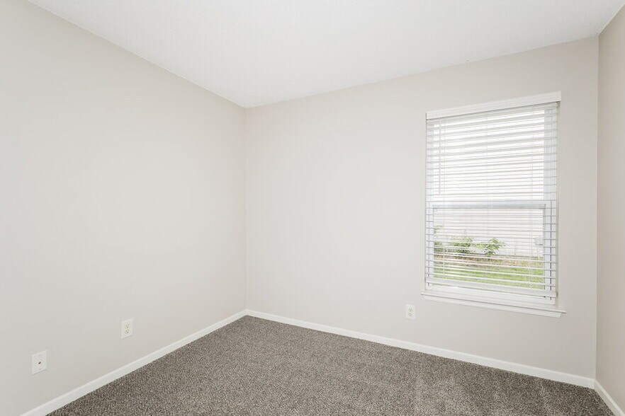 Building Photo - 6715 Everbloom Ln
