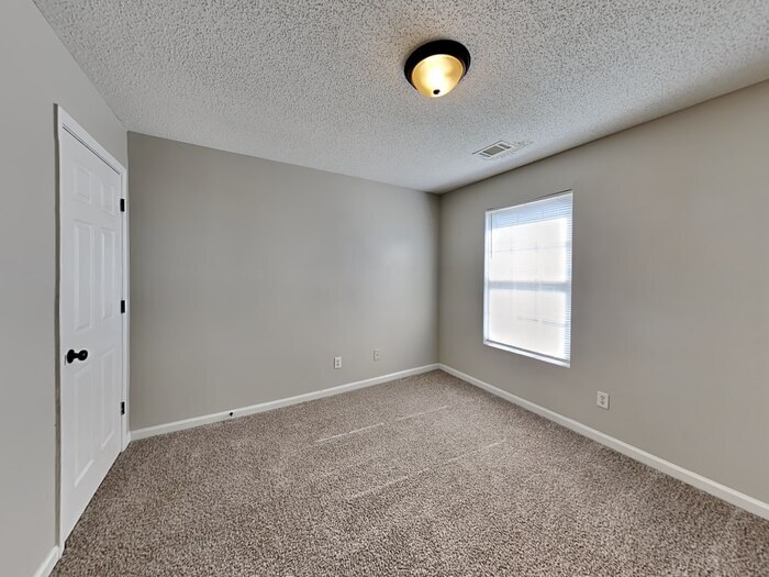 Building Photo - 50 Crestfield Cir