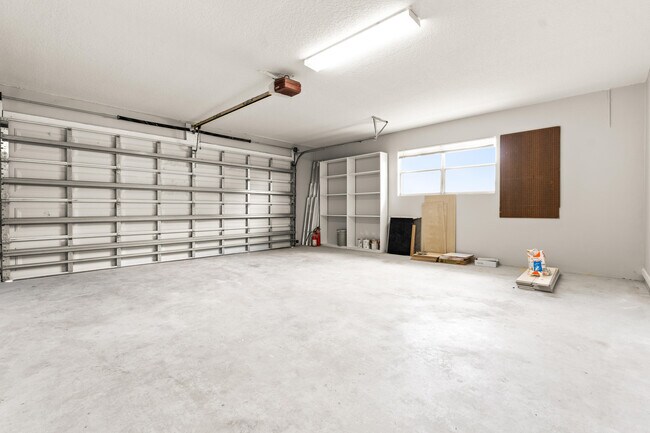 Building Photo - 1209 Pine Sage Cir