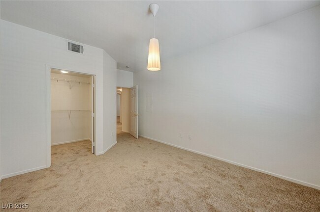 Building Photo - 6160 Rumrill St