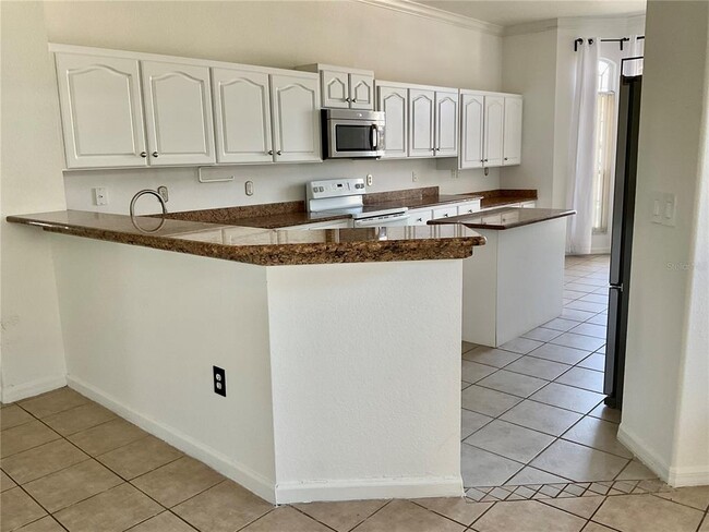 Building Photo - 132 Golf Aire Blvd