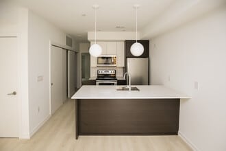 Building Photo - 1250 Lecount St