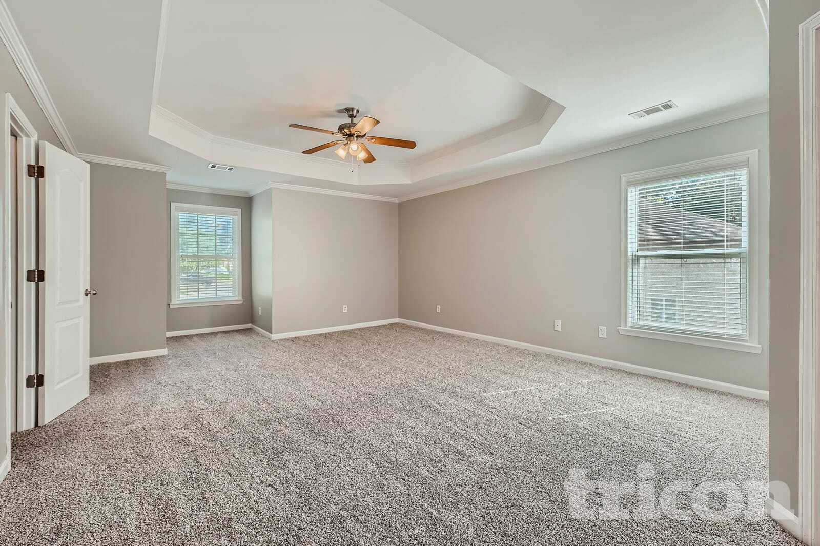 Building Photo - 3605 Long Lake Dr