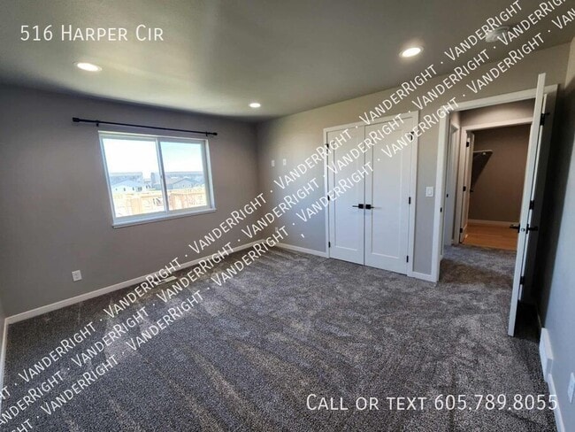 Building Photo - 516 Harper Cir