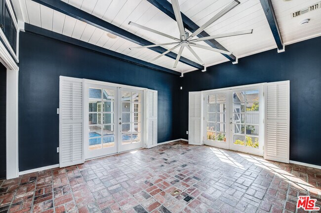 Building Photo - 1308 N Ogden Dr