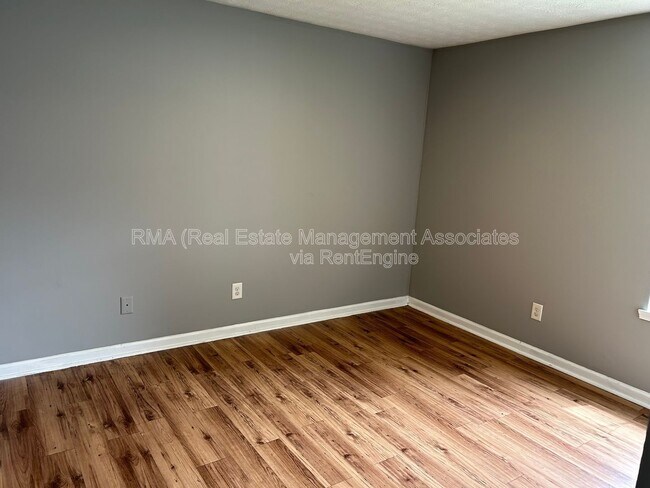 Building Photo - 816 Lane St