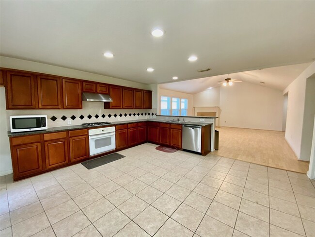 Building Photo - 9414 Glendown Ln
